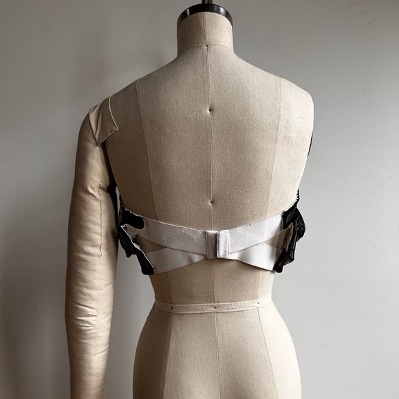 SOLD- Comme des Garcons Fall 2001 Runway bustier One Size - Picture 4 of 13